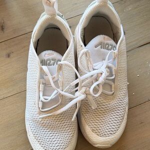 Nike Kids White Mesh Air270 Sneakers with Subtle Pink Accents